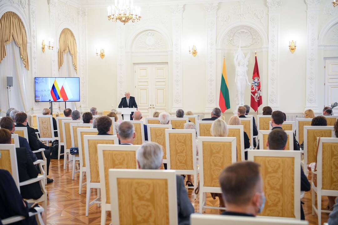 V. Adamkui įteiktas Lenkijos prezidento apdovanojimas
