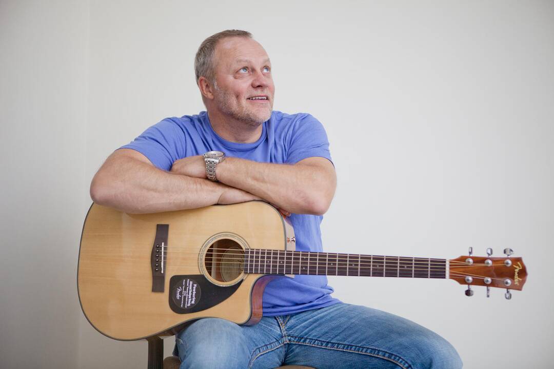 Dainininkas G. Paškevičius liko be gitaros ir kelnių