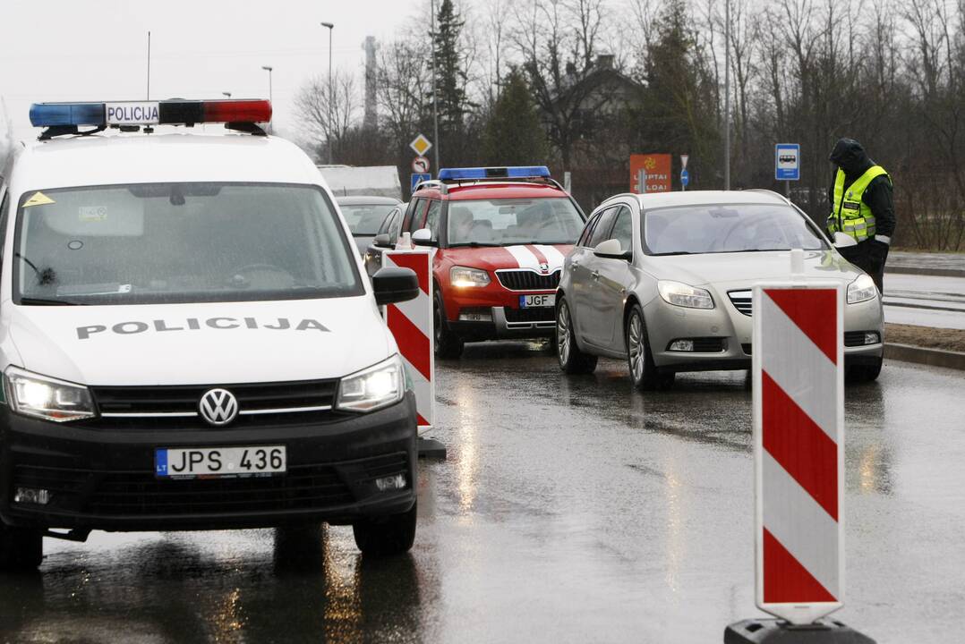 Klaipėdos policijos pareigūnai dirba postuose