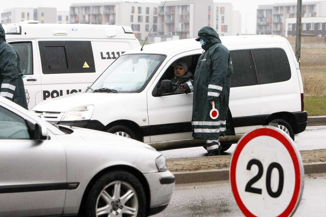 Klaipėdos policijos pareigūnai dirba postuose