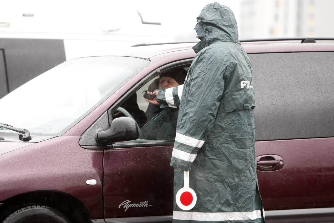 Klaipėdos policijos pareigūnai dirba postuose