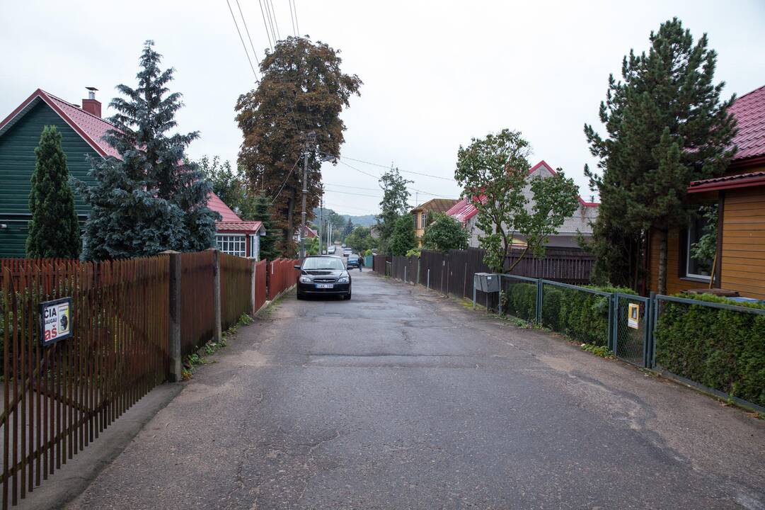 Žemųjų Šančių gatvė virto galerija po atviru dangumi