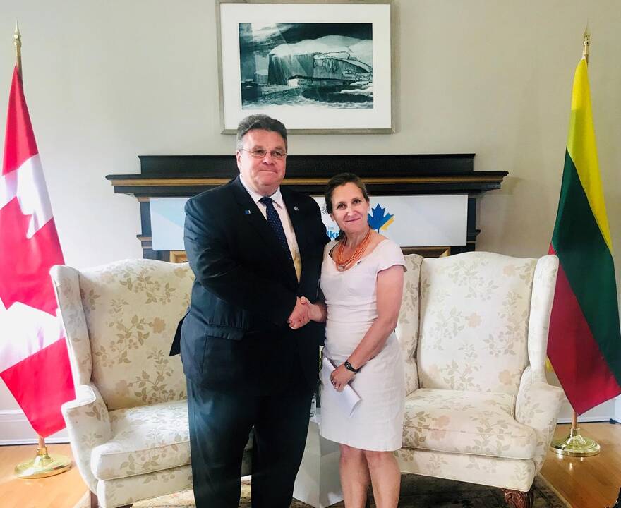 L. Linkevičius susitiko su Kanados užsienio reikalų ministre
