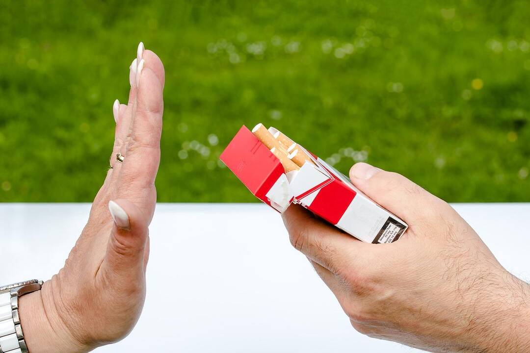 Paruošė planą, kaip ruošiasi mažinti alkoholio ir tabako vartojimą