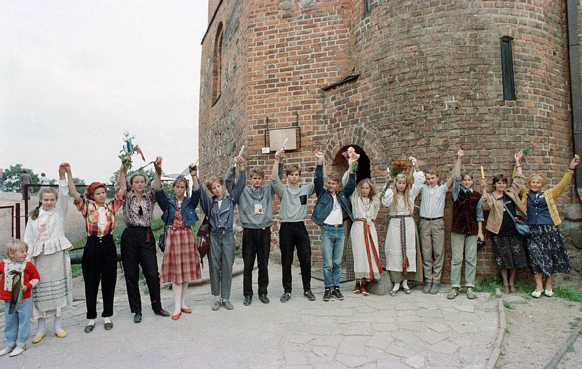 Rugpjūčio 23-ioji – Baltijos kelio diena
