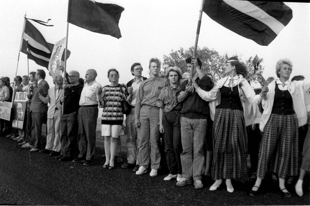 Rugpjūčio 23-ioji – Baltijos kelio diena