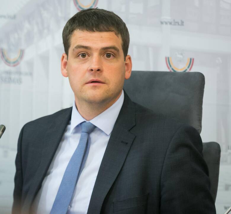 „Tvarkiečių“ susitarimas su valdančiaisiais dėl koalicijos nukeltas į rugsėjį