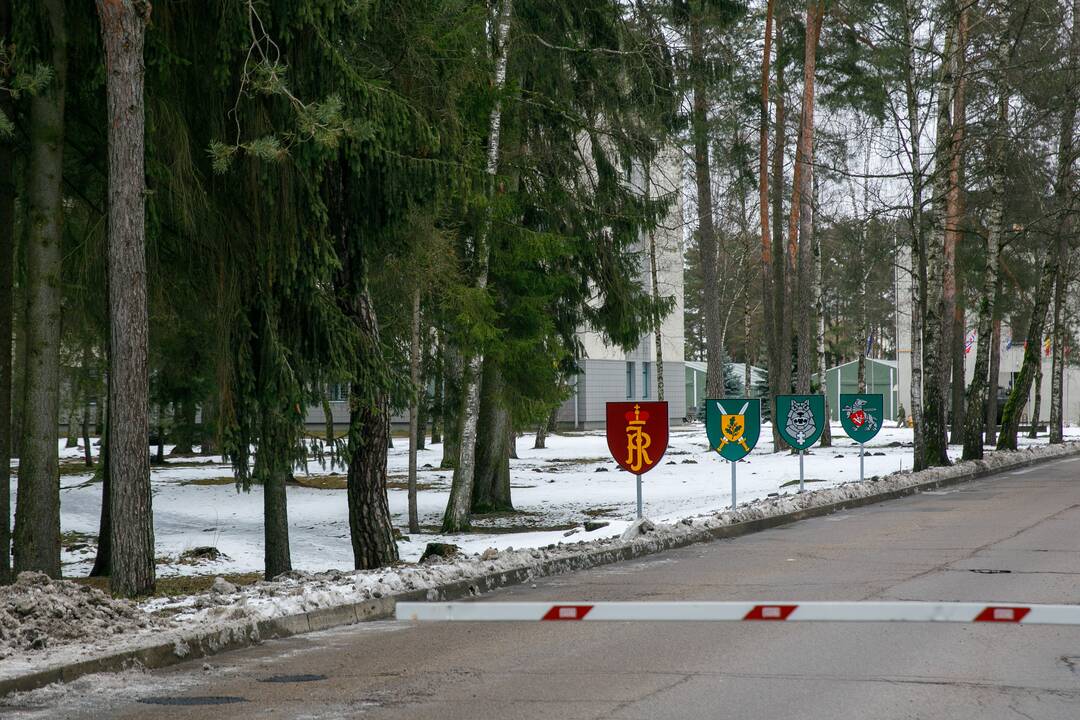 NATO vadų pasikeitimo ceremonija