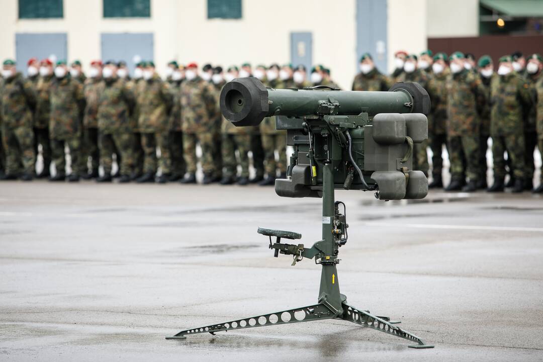 NATO vadų pasikeitimo ceremonija