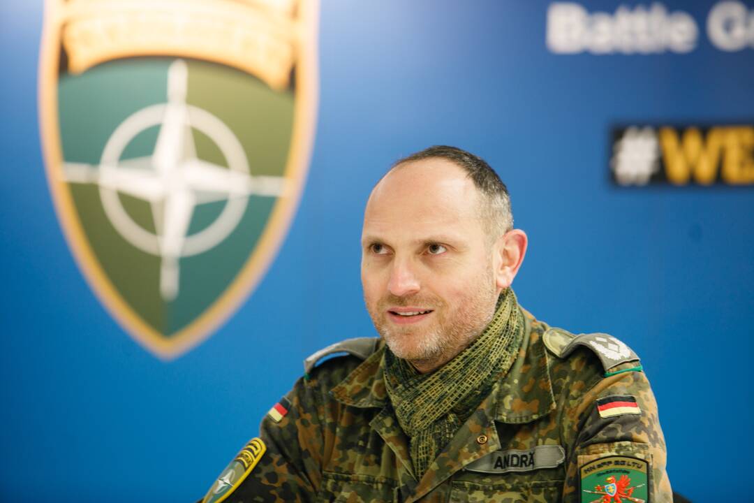 NATO vadų pasikeitimo ceremonija