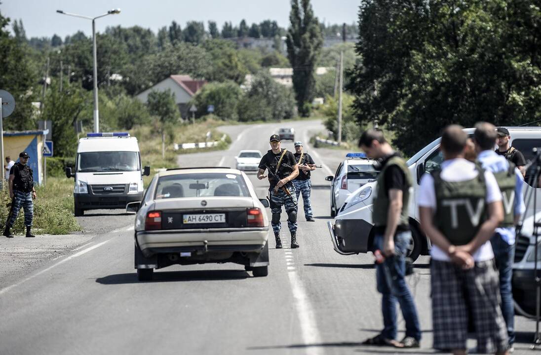 Numušto lainerio nuolaužas mėginę pasiekti tyrėjai turėjo vėl pasukti atgal