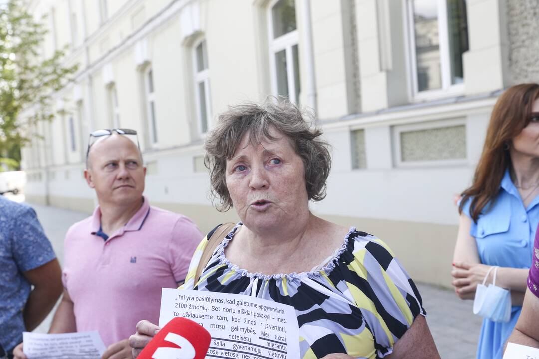 Dieveniškių kaimo bendruomenės protestas prie VRM