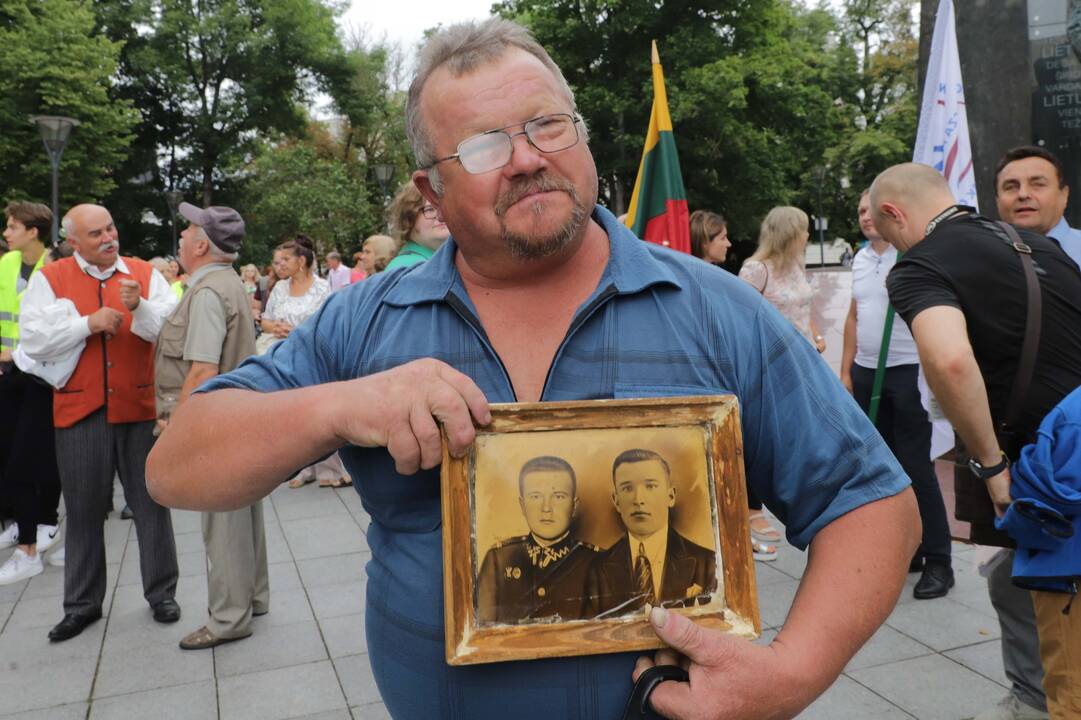 Protestas prie Vyriausybės prieš migrantus