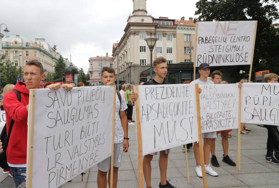 Protestas prie Vyriausybės prieš migrantus
