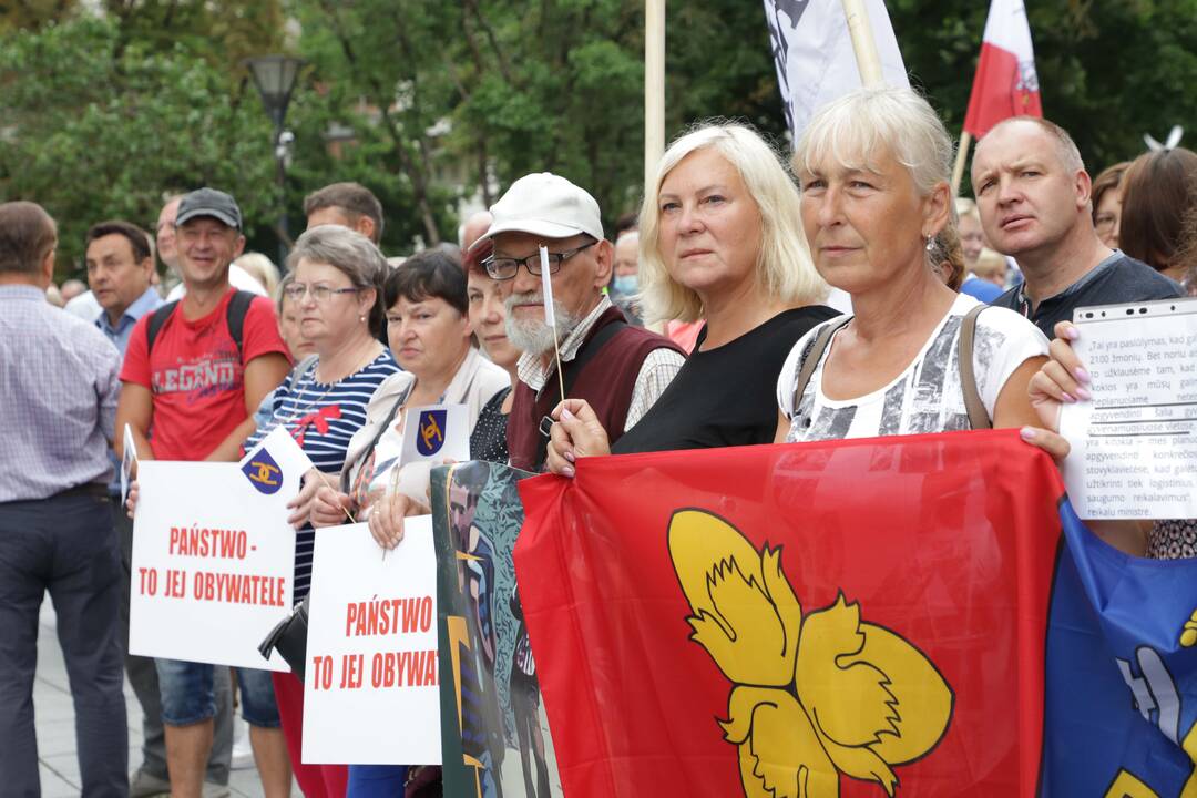Protestas prie Vyriausybės prieš migrantus