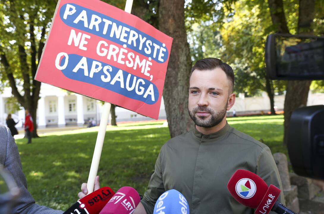Liberalaus jaunimo akcija prie Prezidentūros