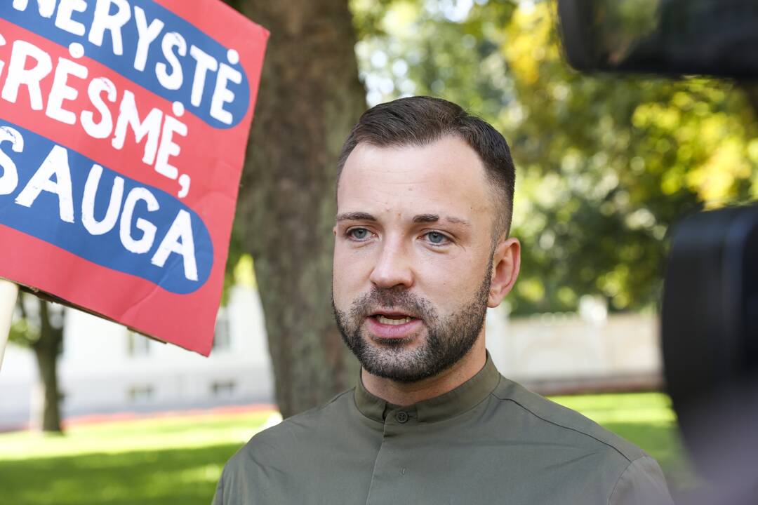 Liberalaus jaunimo akcija prie Prezidentūros