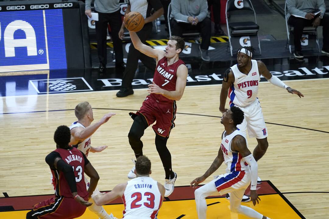 „Pistons“ pergalės fone – dar viena D. Sirvydžio minutė ant parketo
