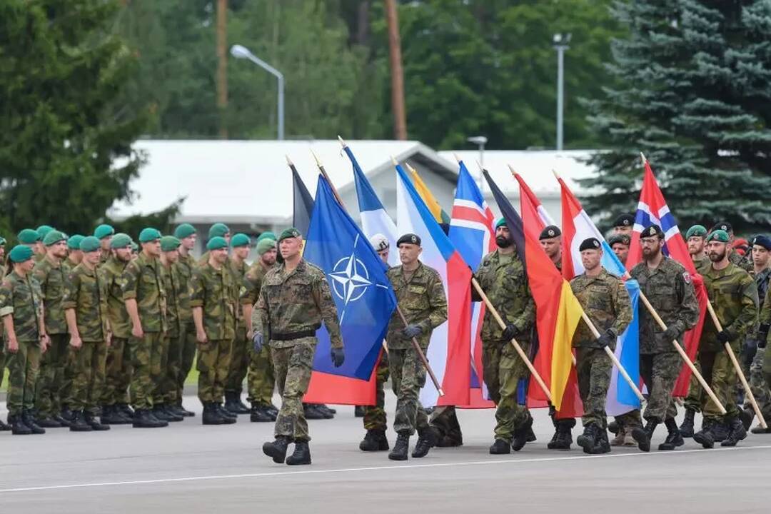 Vadovavimą NATO priešakinių pajėgų batalionui perima M. Maulbeckeris