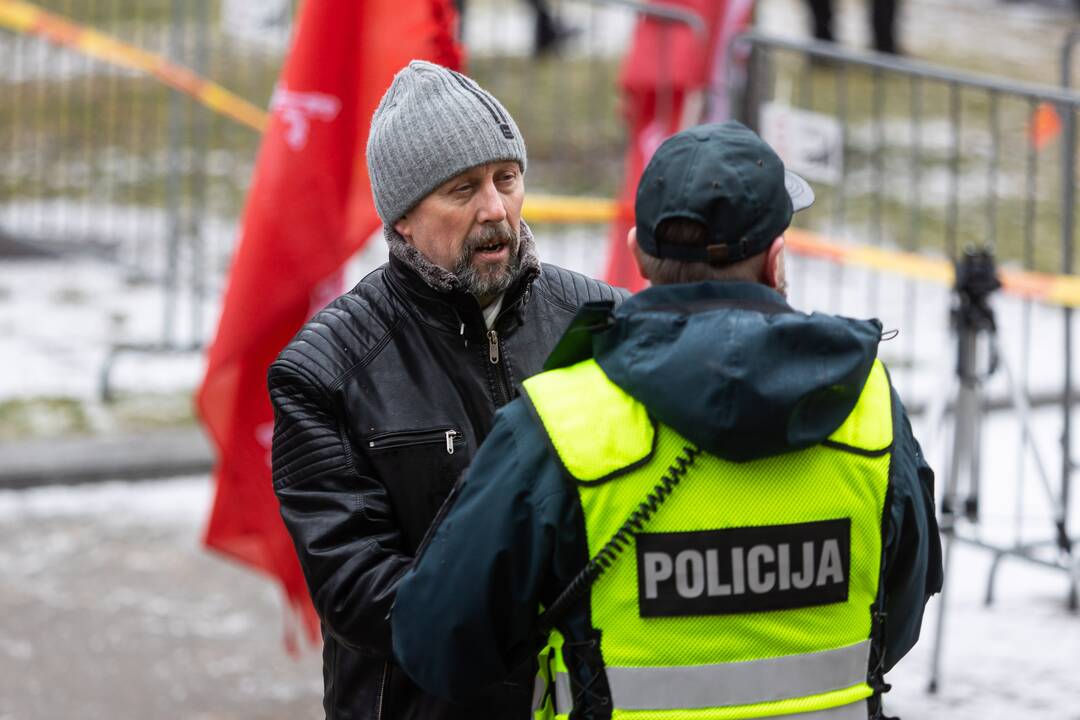 Protestas prie Seimo Sausio 13-ąją