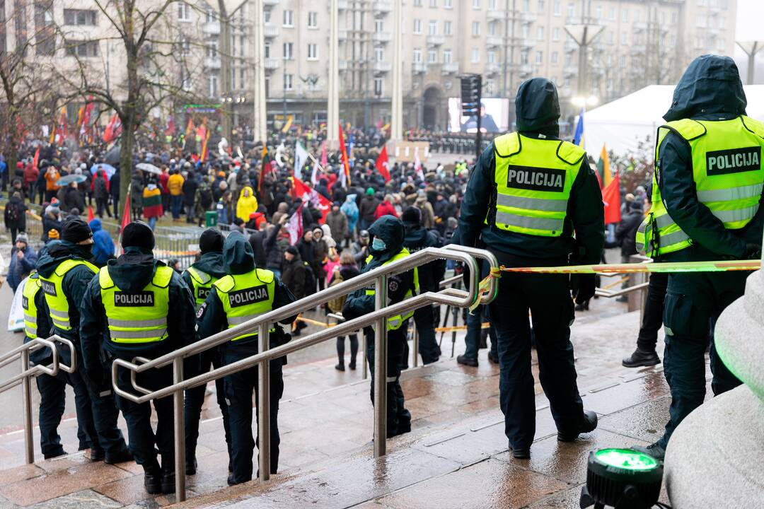 Protestas prie Seimo Sausio 13-ąją