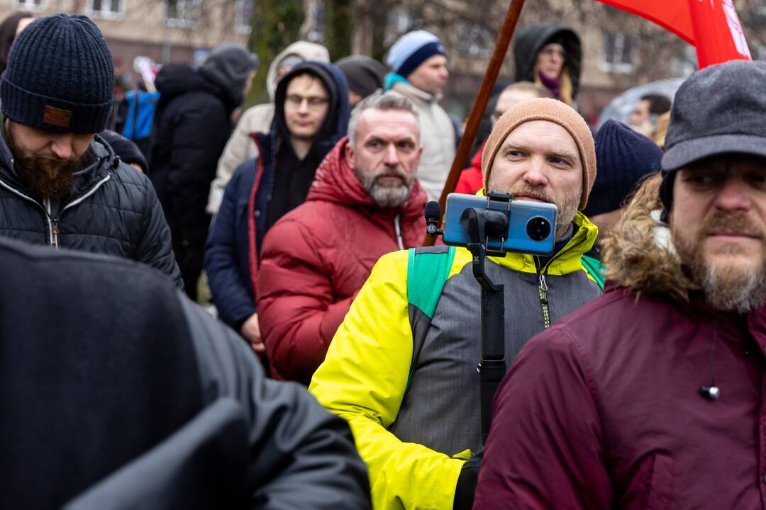 Protestas prie Seimo Sausio 13-ąją