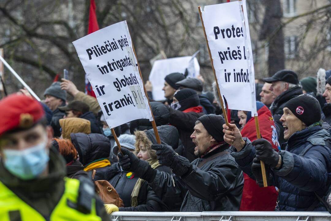 Protestas prie Seimo Sausio 13-ąją