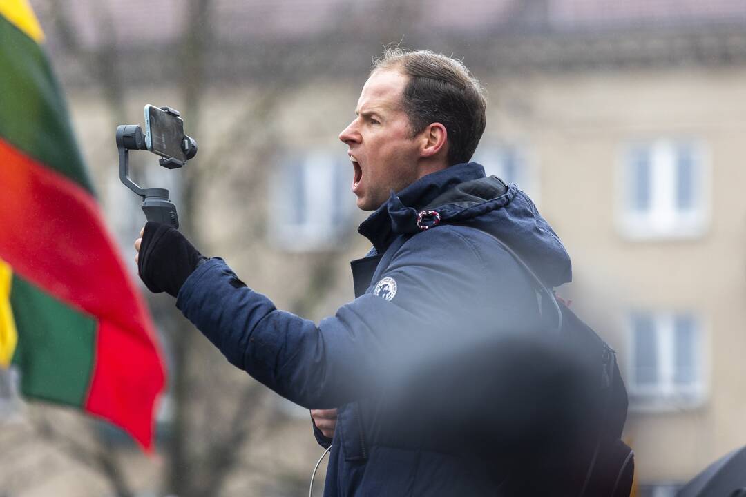 Protestas prie Seimo Sausio 13-ąją