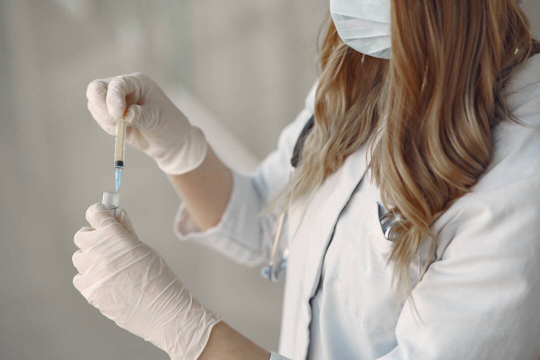 PSO: medikų gretose mažėja COVID-19 atvejų