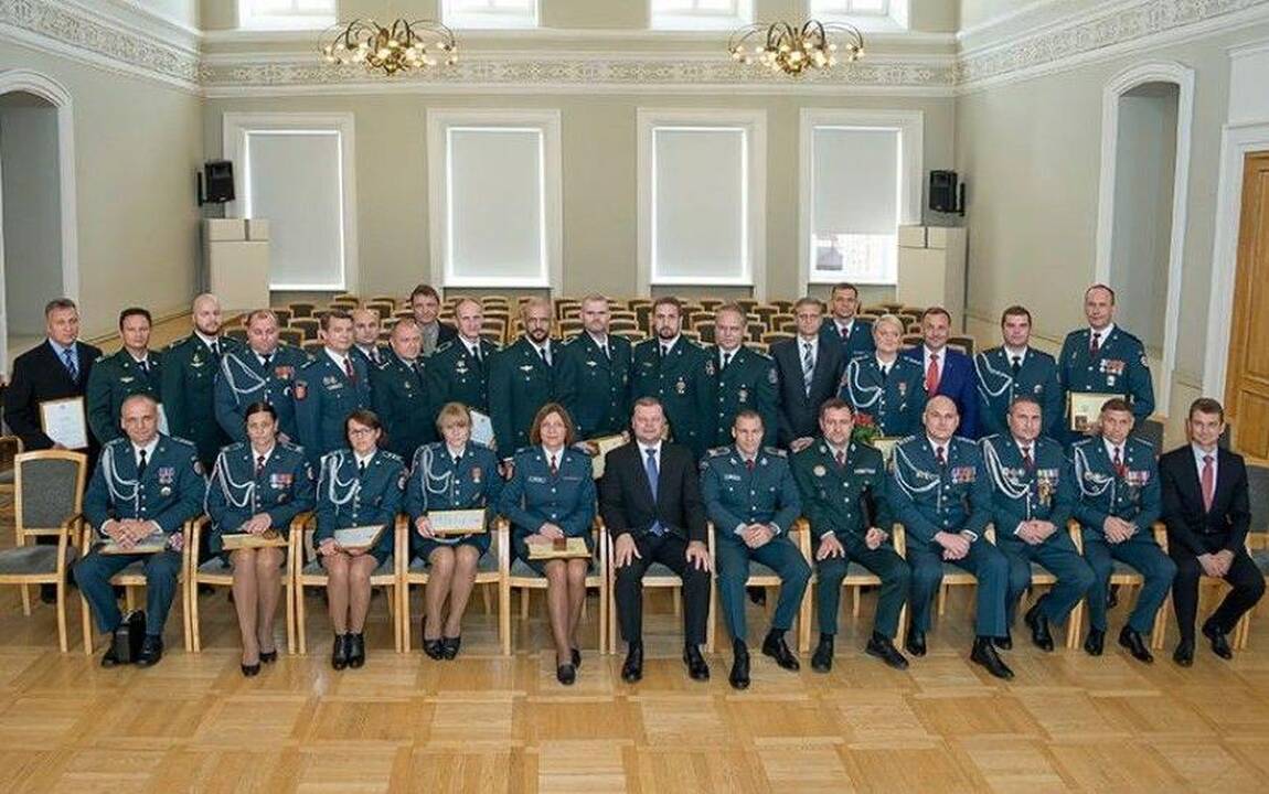 Profesinės šventės proga apdovanoti kriminalistai