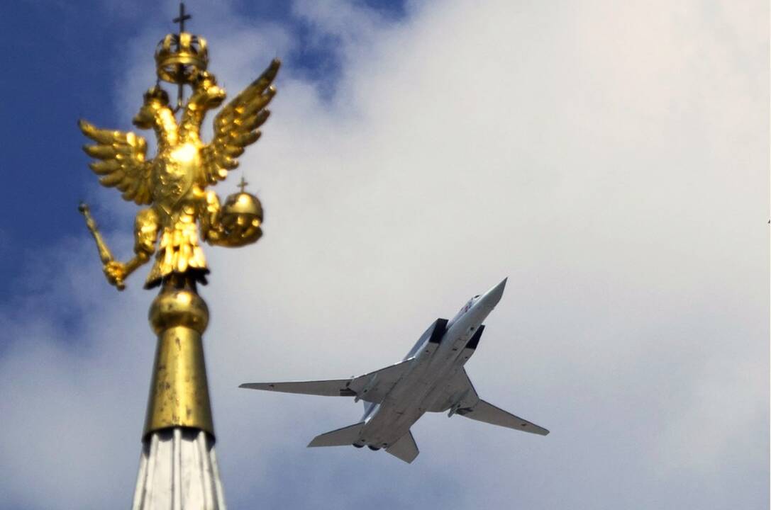 Rusija pasiuntė branduolinių bombonešių patruliuoti virš Baltarusijos