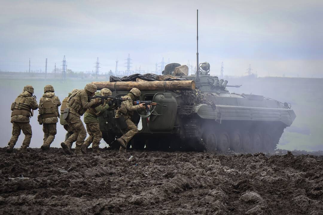 416-oji karo Ukrainoje diena