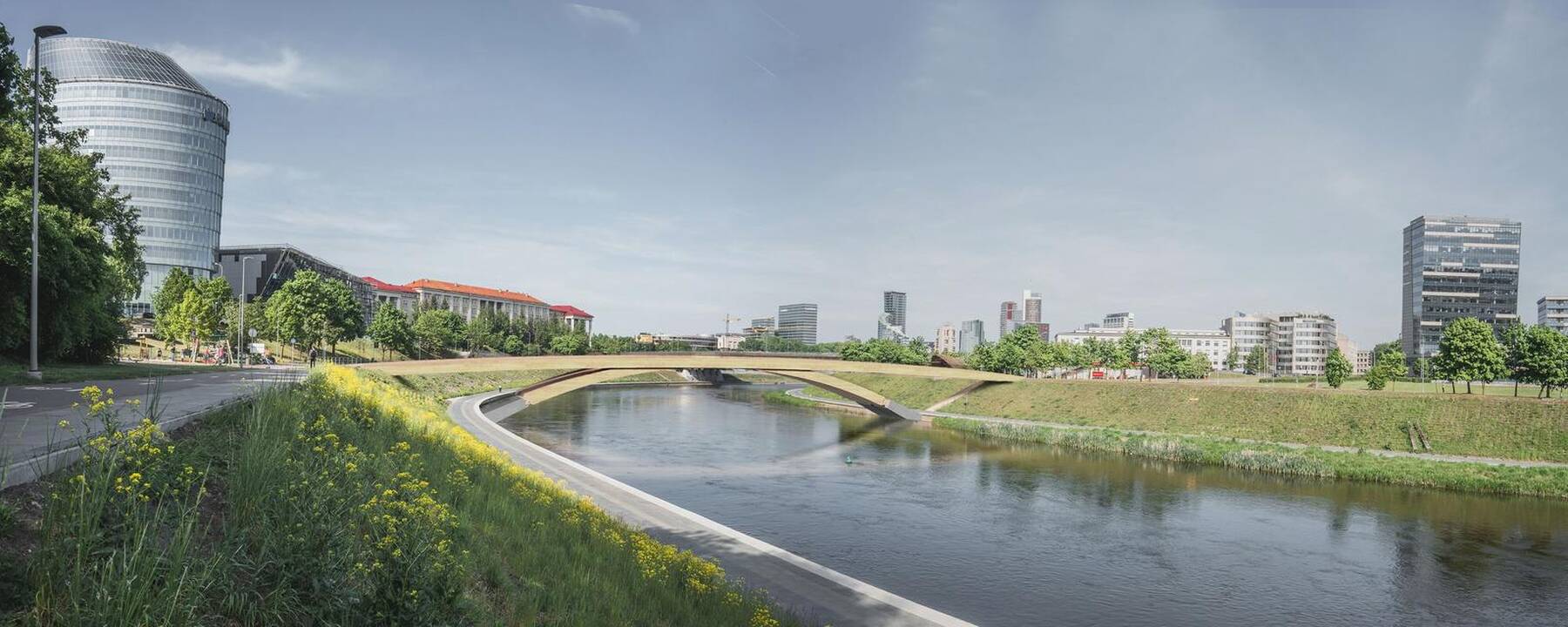 Ekspertų komisija geriausia išrinko "INHUS Engineering" ir "DO architects" komandų idėją, pavadintą "Alberto tiltu".
