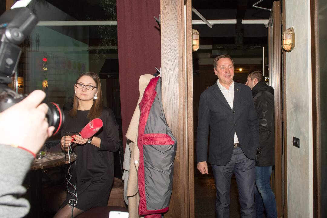 Kandidatai į merus laukia rinkimų rezultatų