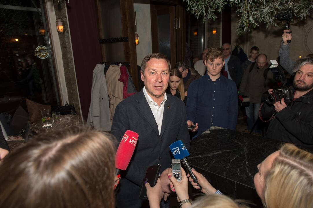 Kandidatai į merus laukia rinkimų rezultatų
