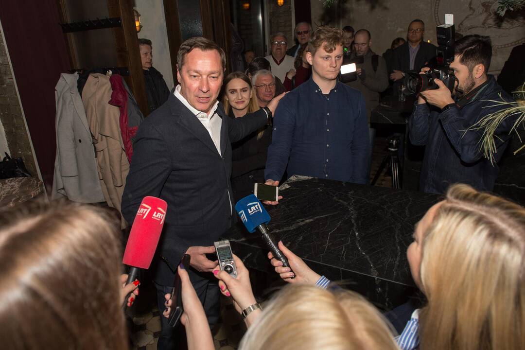 Kandidatai į merus laukia rinkimų rezultatų
