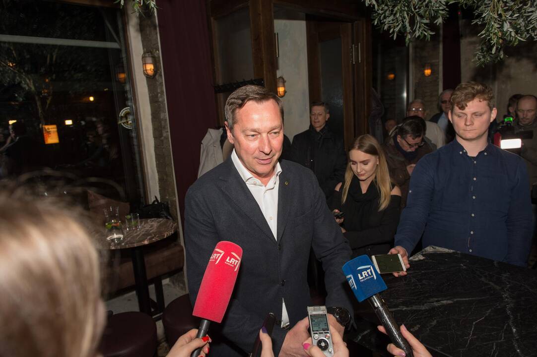 Kandidatai į merus laukia rinkimų rezultatų