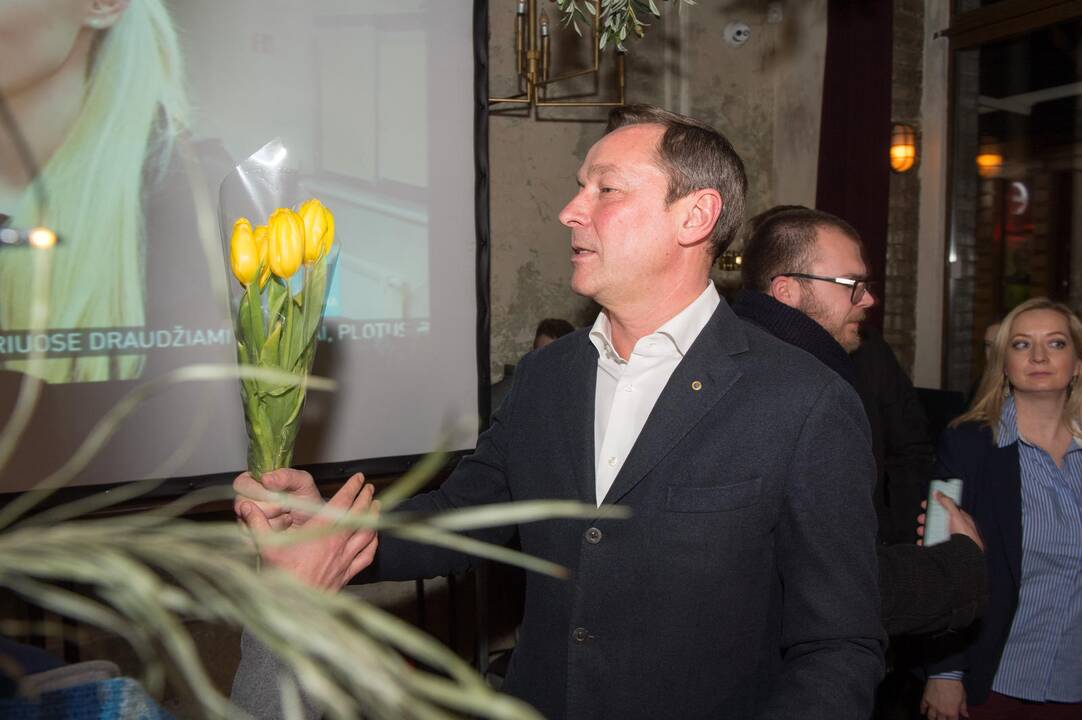 Kandidatai į merus laukia rinkimų rezultatų
