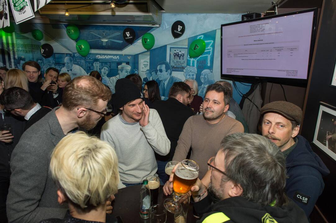 Kandidatai į merus laukia rinkimų rezultatų