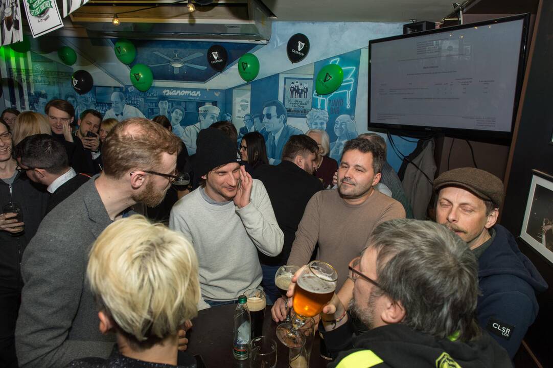 Kandidatai į merus laukia rinkimų rezultatų