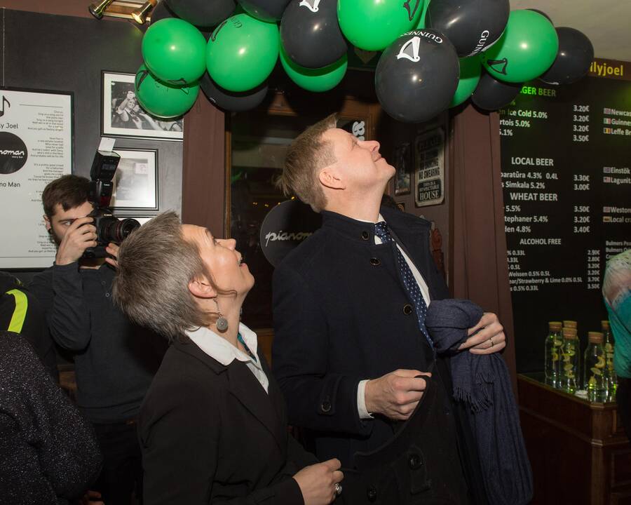 Kandidatai į merus laukia rinkimų rezultatų