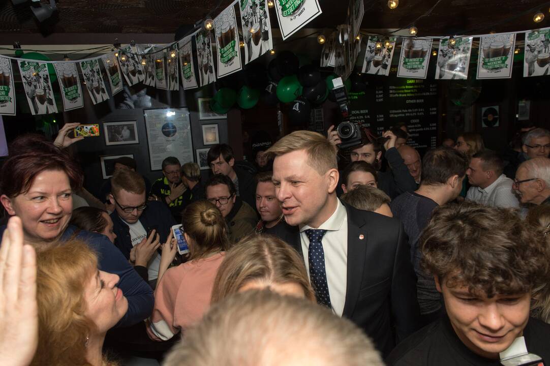 Kandidatai į merus laukia rinkimų rezultatų