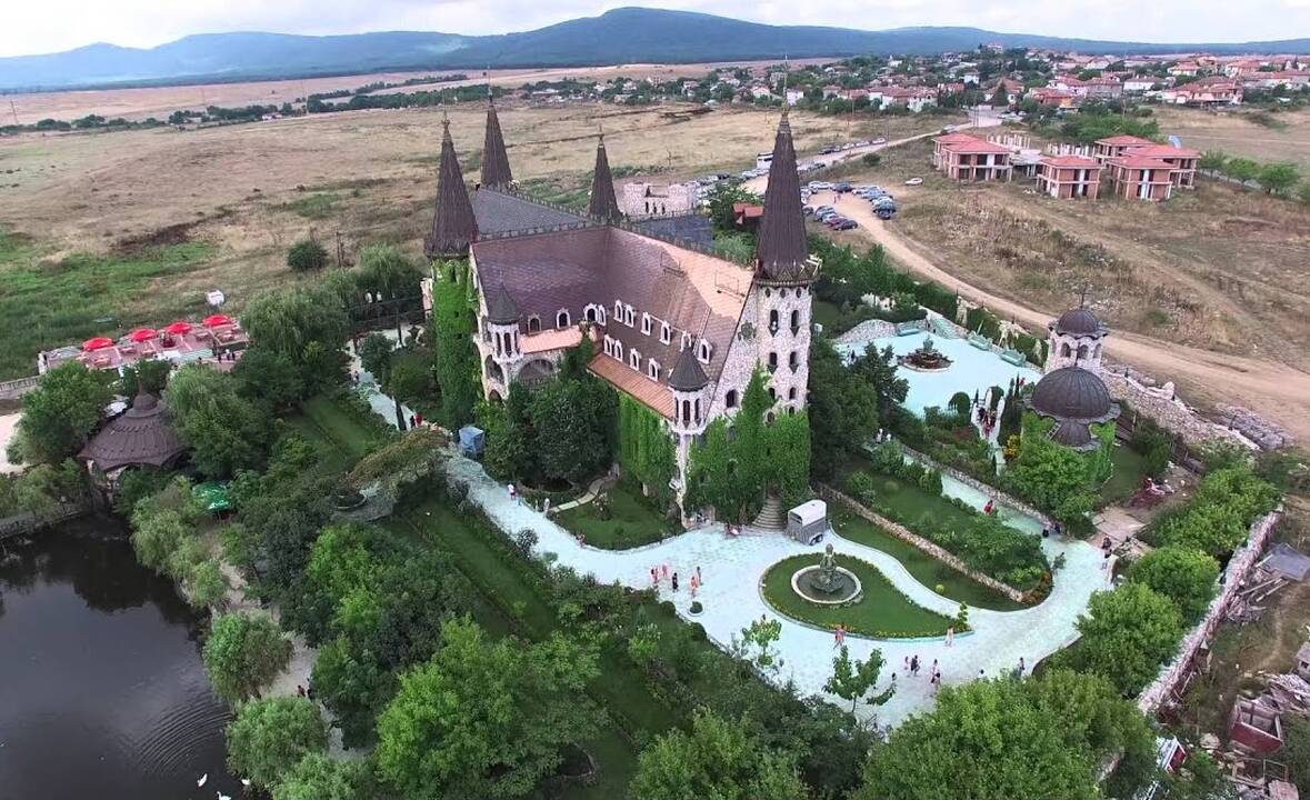 Svajonė: „Pilis yra mano likimas, ją kūriau ir už viską mokėjau ne pinigais, o savo gyvenimu“, – sako per du dešimtmečius pilį pastatęs ir joje gyvenantis G. Tumpalovas.