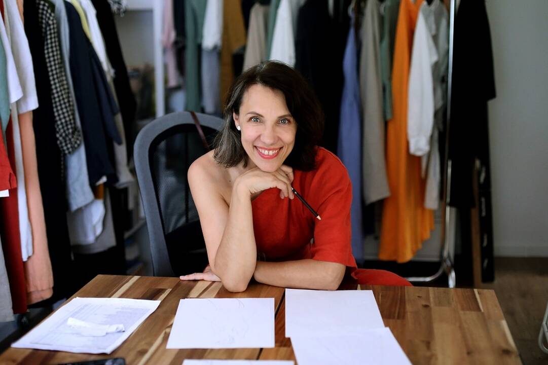 Laisvė: ar atrodo, kad šie uniformas dėvintys vaikai iš Vilniaus „Erudito“ licėjaus jaustųsi suvaržyti ar nelaimingi?