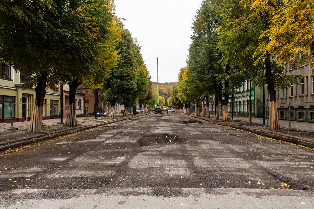 Radinys: Laisvės alėjos pradžioje atvertas akmeninis grindinys.