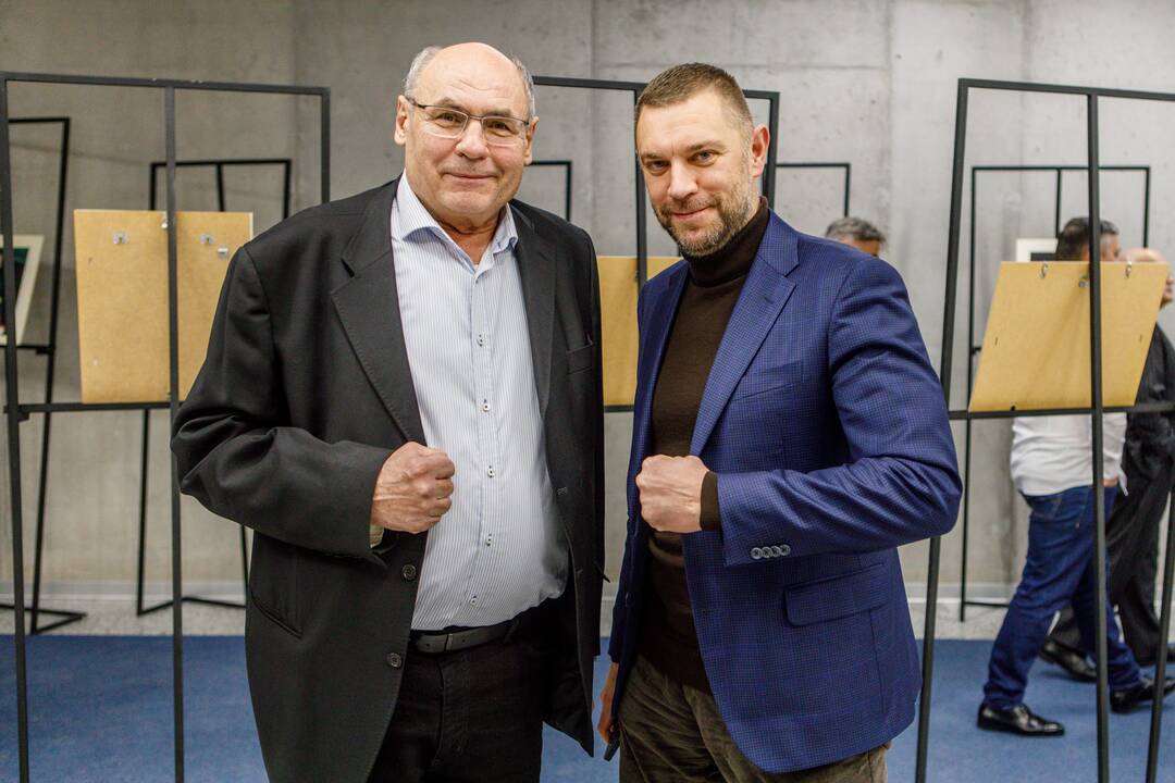 Kolegos: vienoje garbės rikiuotėje – praeityje Lietuvą garsinę ir šiuo metu tradiciją tęsiantys boksininkai, treneriai.
