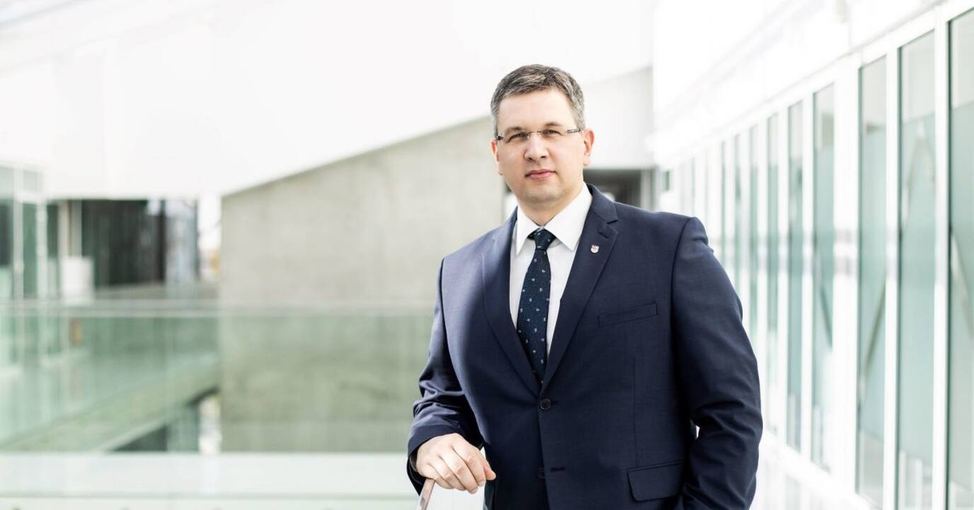 Kontekstas: dabar rinka varžosi ne dėl to, kiek JAV ir ECB dar didins palūkanas, bet dėl to, kiek JAV ar ECB kitais metais palūkanas mažins.