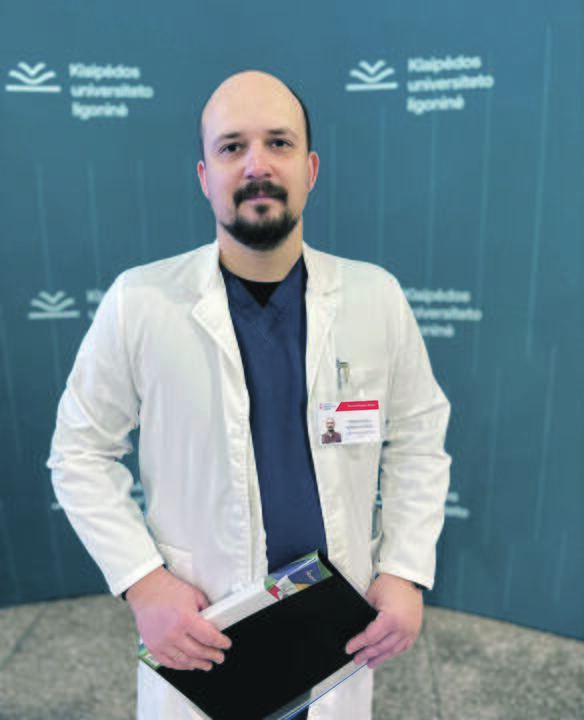 Reikšminga: visavertė mityba, kasdienis judėjimas labai svarbūs siekiant išvengti osteoporozės ir susirgus šia liga.