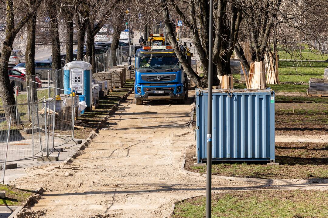 Darbai: Karaliaus Mindaugo prospekte ruošiamasi tvarkyti šilumos tinklus.