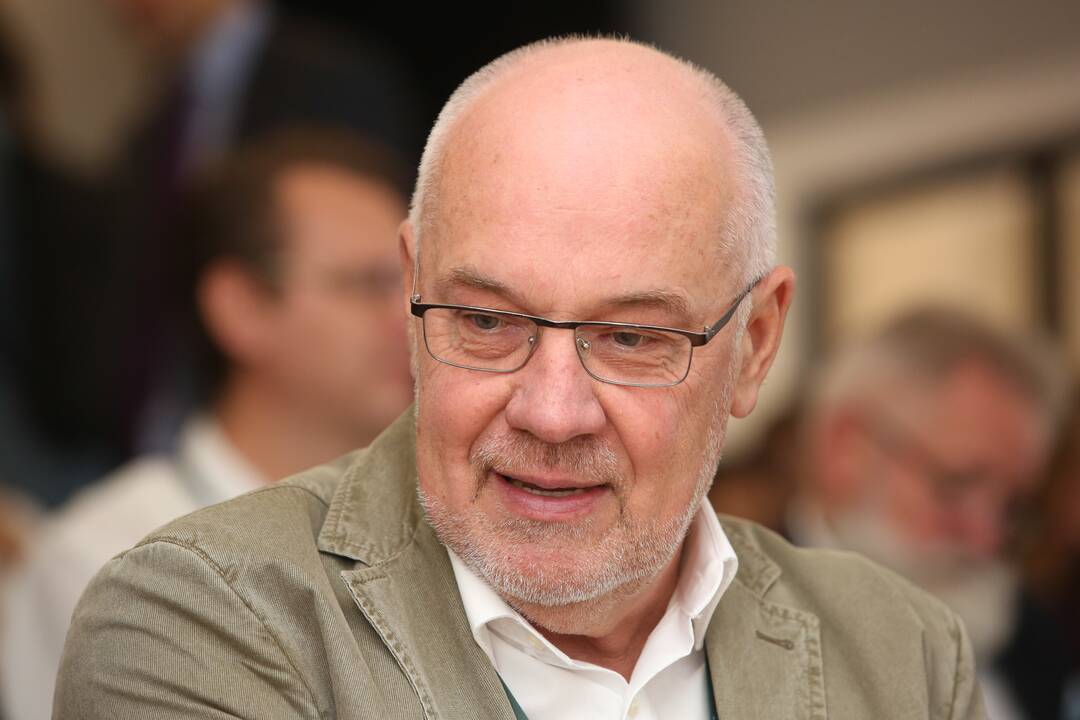 Neunikalus: G. Nausėdos metinė kalba nedaug skyrėsi nuo ankstesnių – šiek tiek savigyros, mažai konkrečių siūlymų, kritika valdantiesiems.